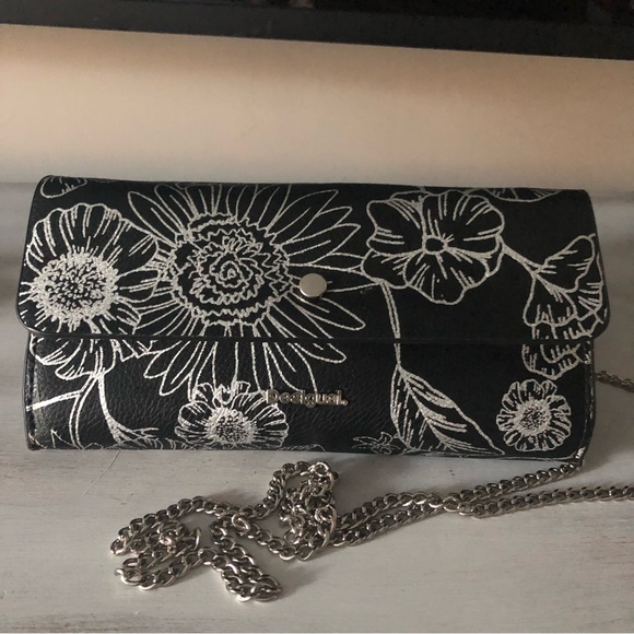 Desigual Handbags - Desigual Reservable Wallet on a Chain